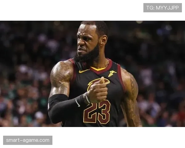 勒布朗季后赛靠挡拆创造空位，效率超越字母哥